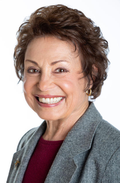 Lois Grandi Headshot Lois Grandi Headshot